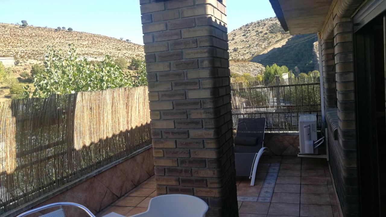 Hostal Escarla Aren Bagian luar foto