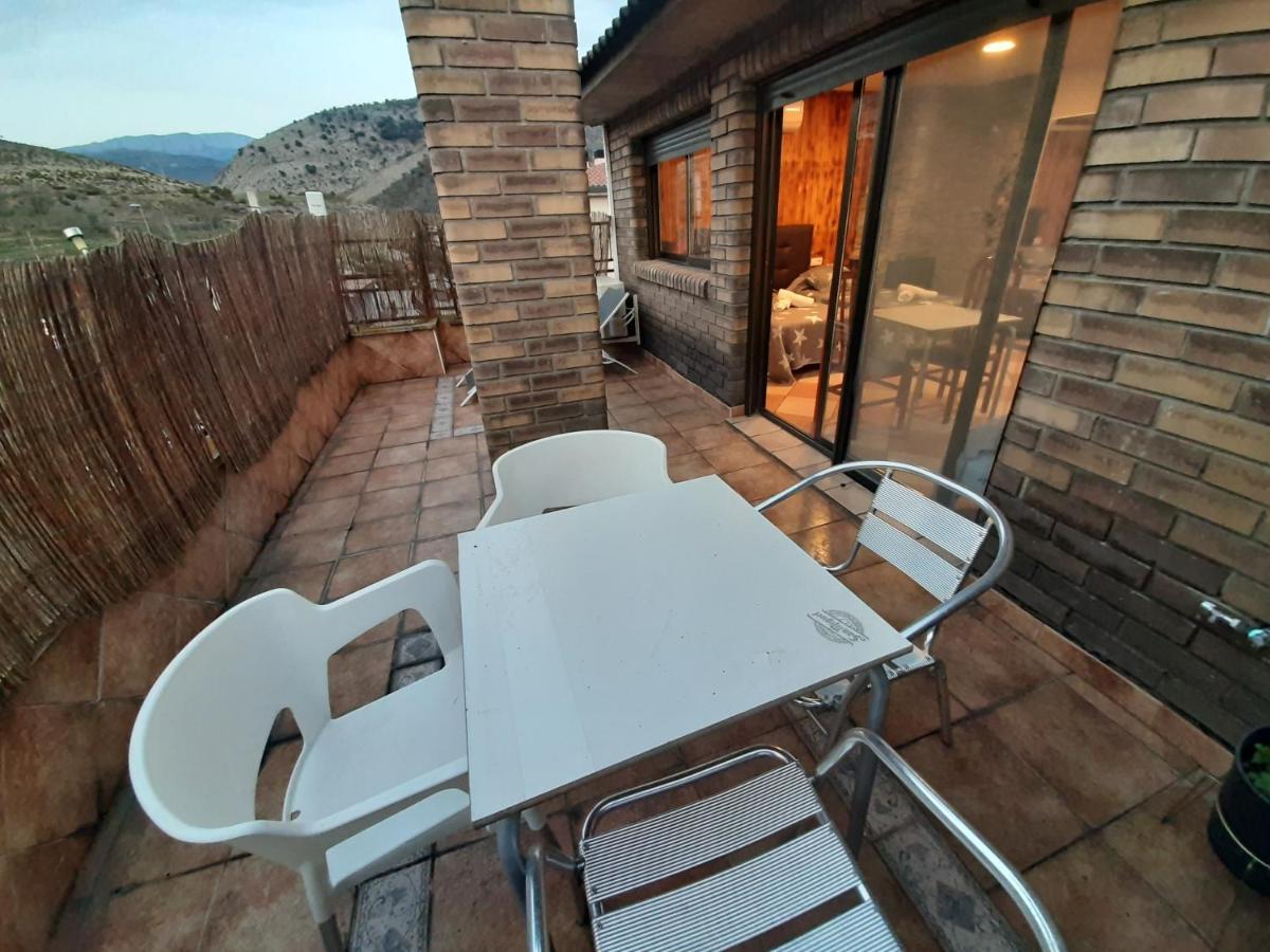 Hostal Escarla Aren Bagian luar foto