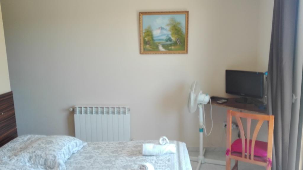 Hostal Escarla Aren Bagian luar foto