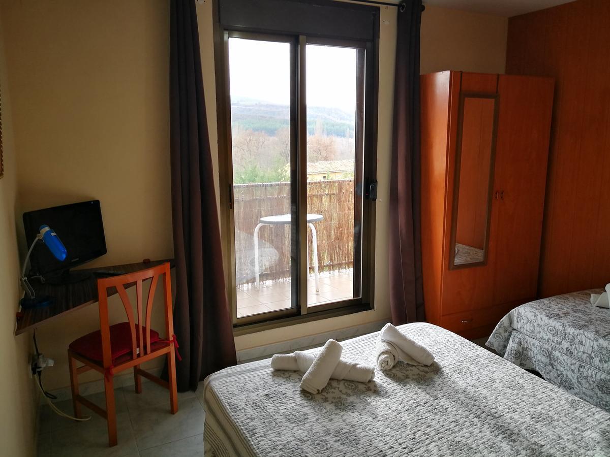 Hostal Escarla Aren Bagian luar foto