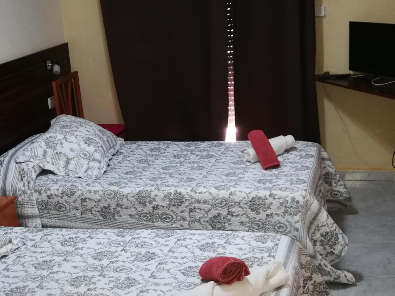 Hostal Escarla Aren Bagian luar foto